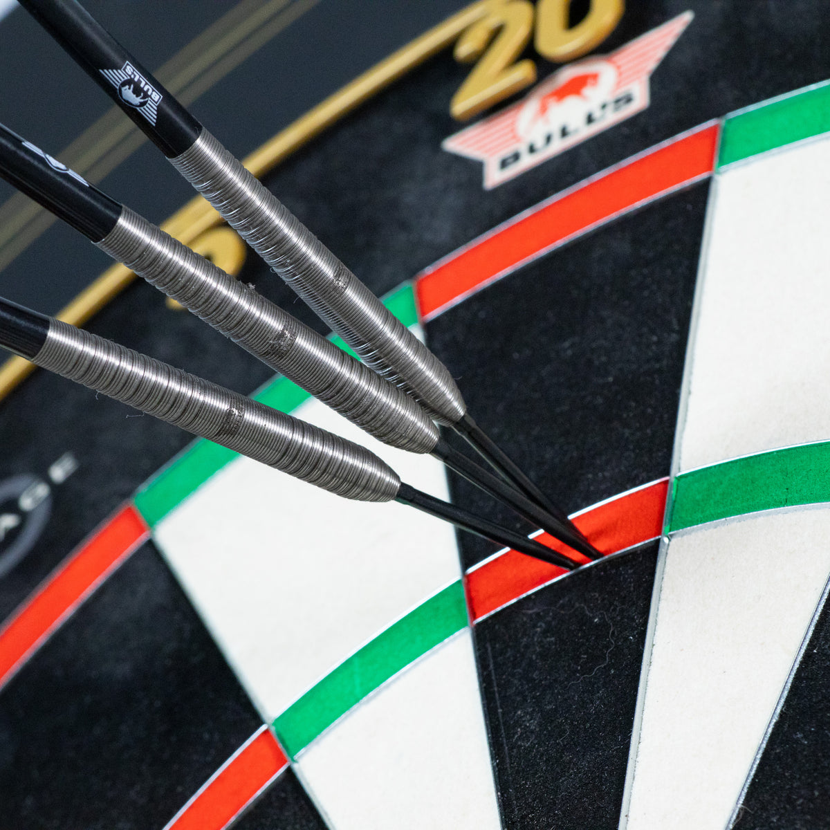 Bulls Dirk van Duijvenbode 90% Official CP Steel Dart
